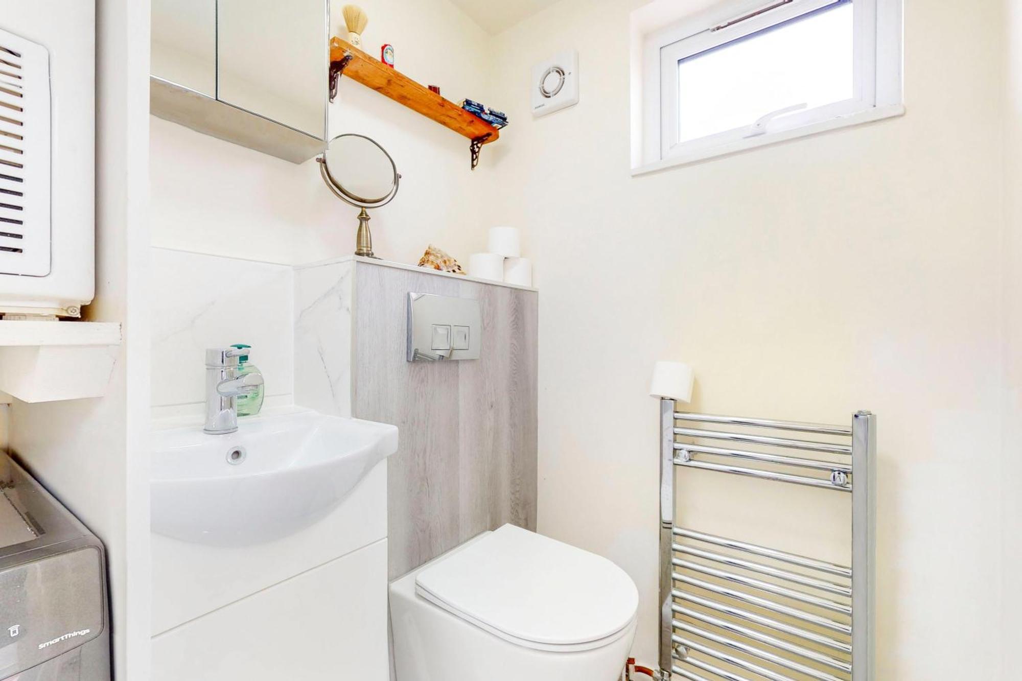 2bed With Free Parking & An Aircon - 40min To Centre Londra
